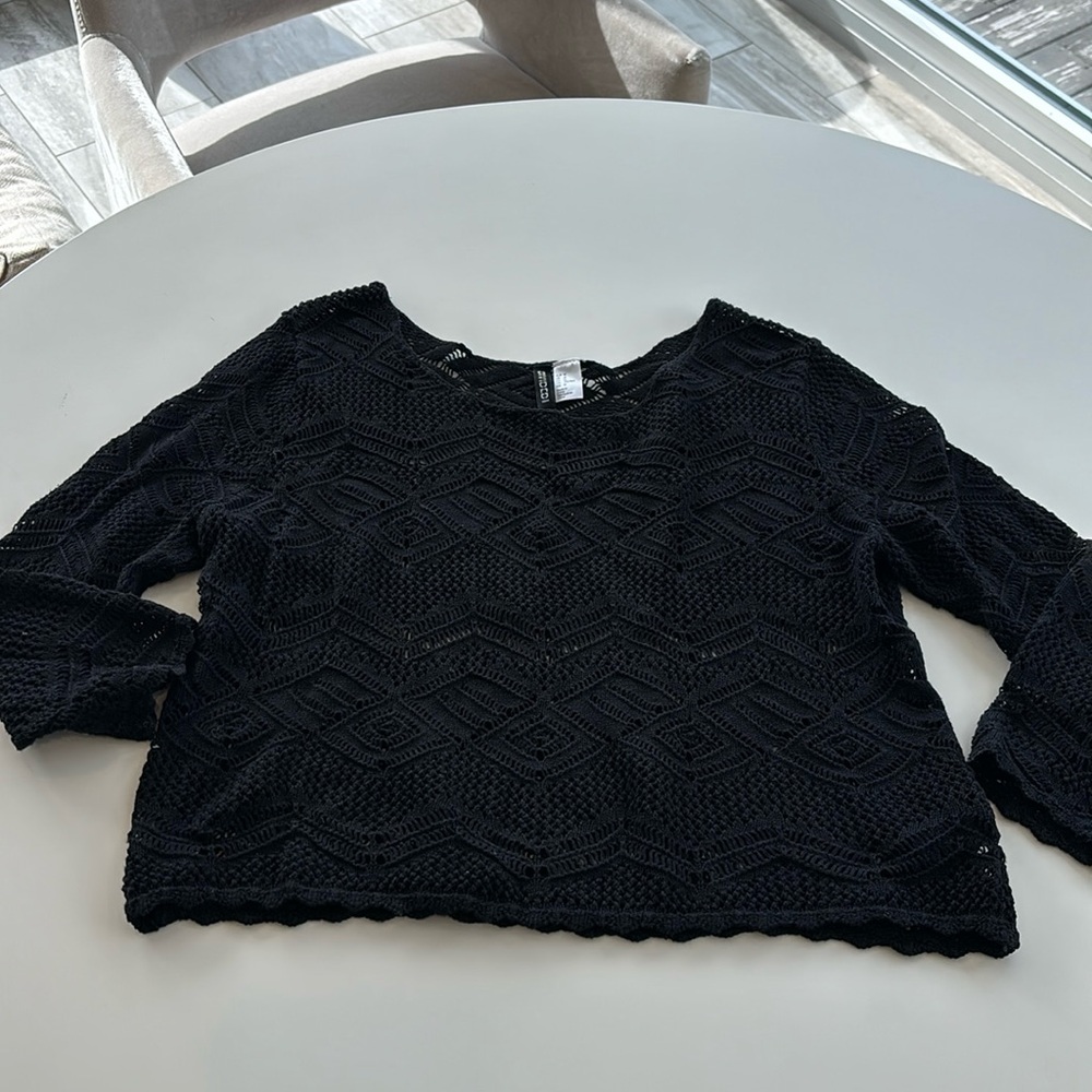 Divided by HM crop top